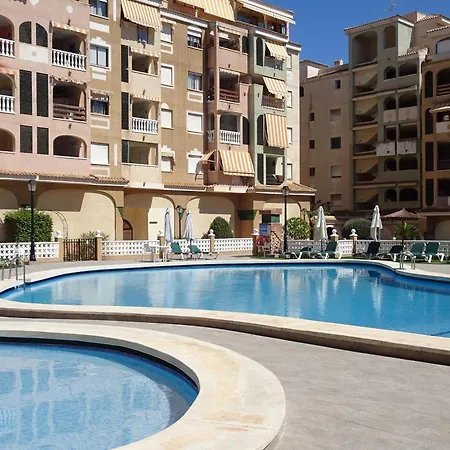 Sol Y Mar En Torrevieja, Con Piscina Y Garaje Privado *
